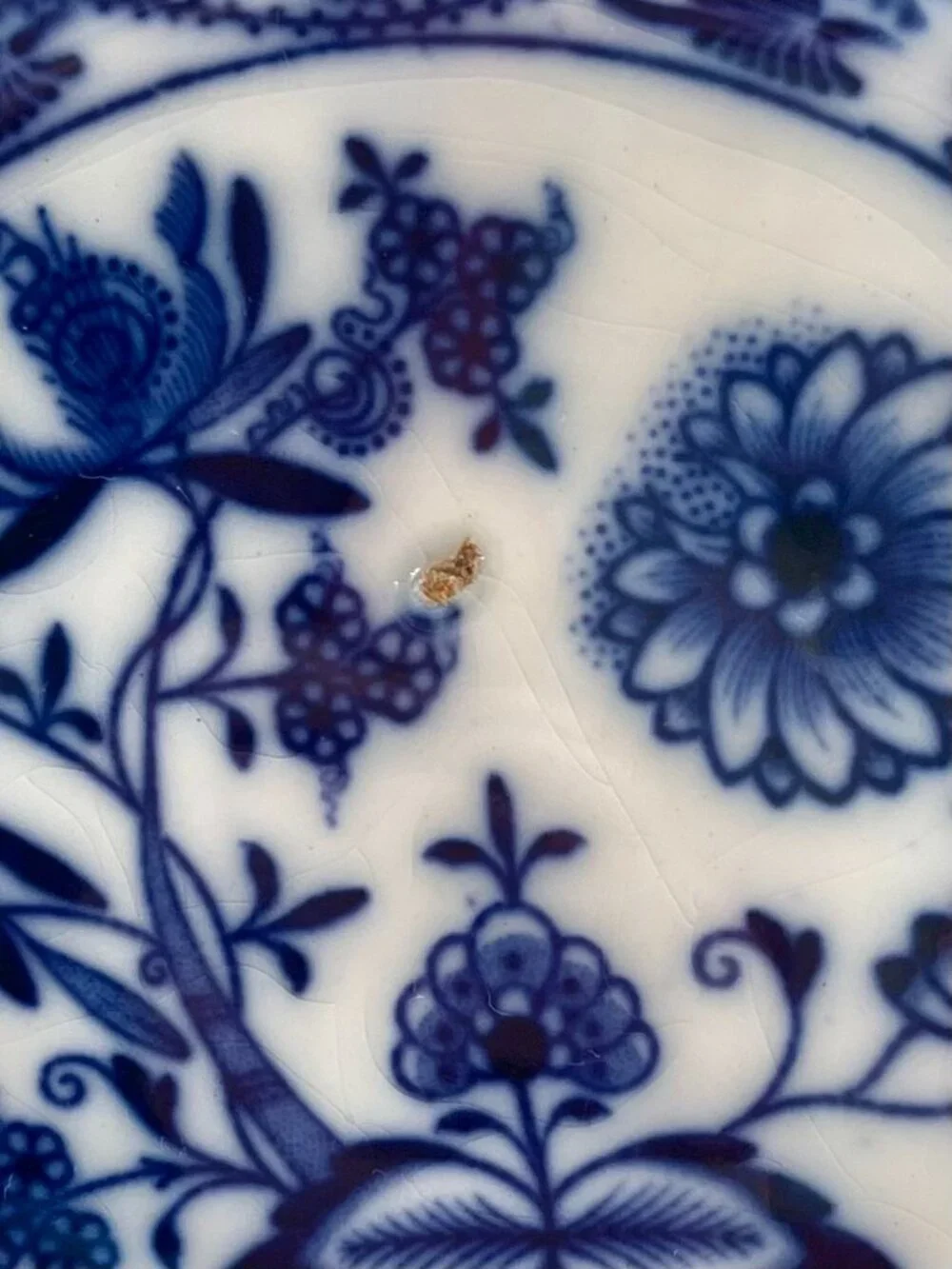 Antique Johnson Brothers Holland Flow Blue, Blue Onion Dessert/Pie Plate